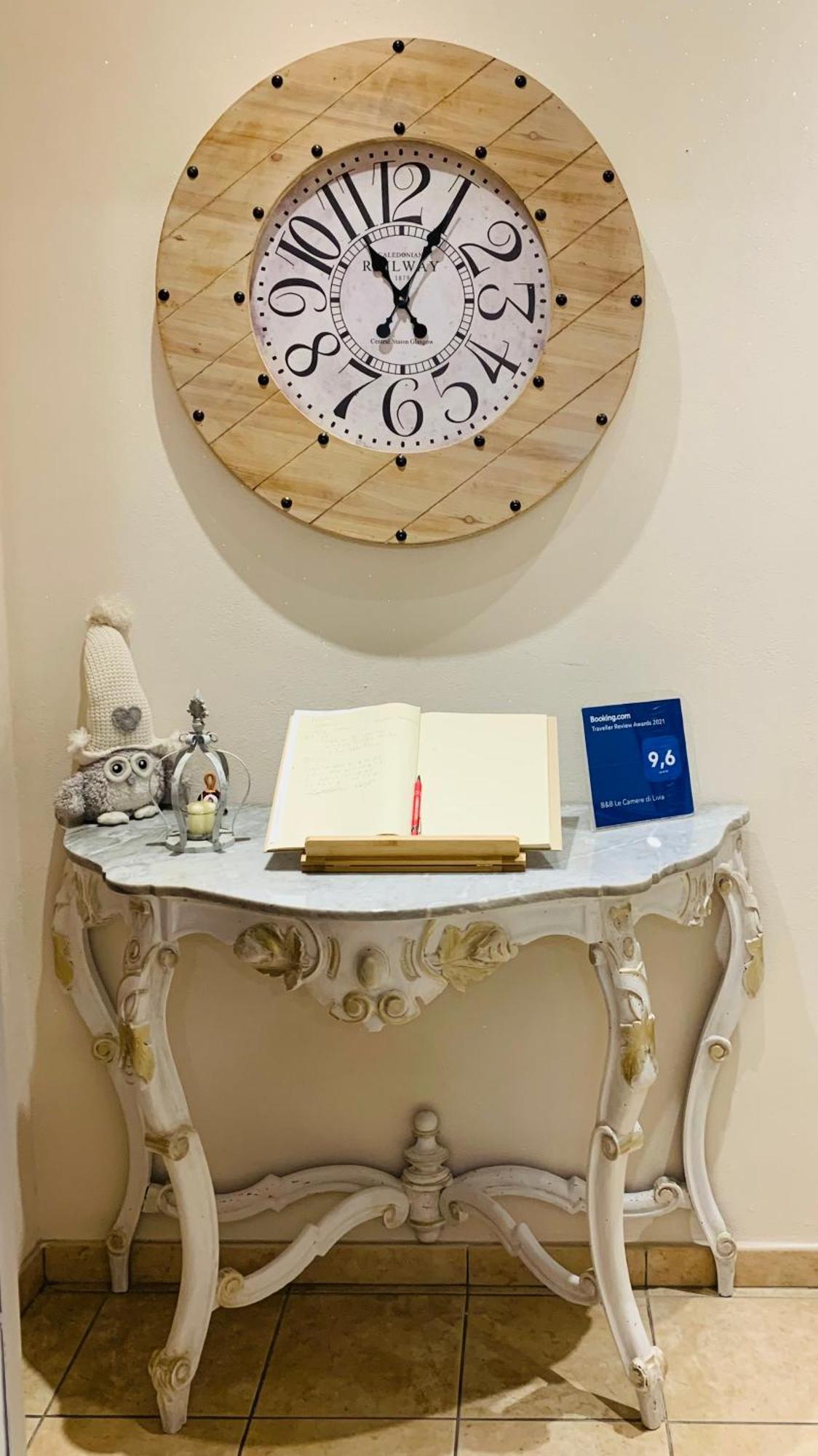 B&B Le Camere Di Livia Siena Luaran gambar