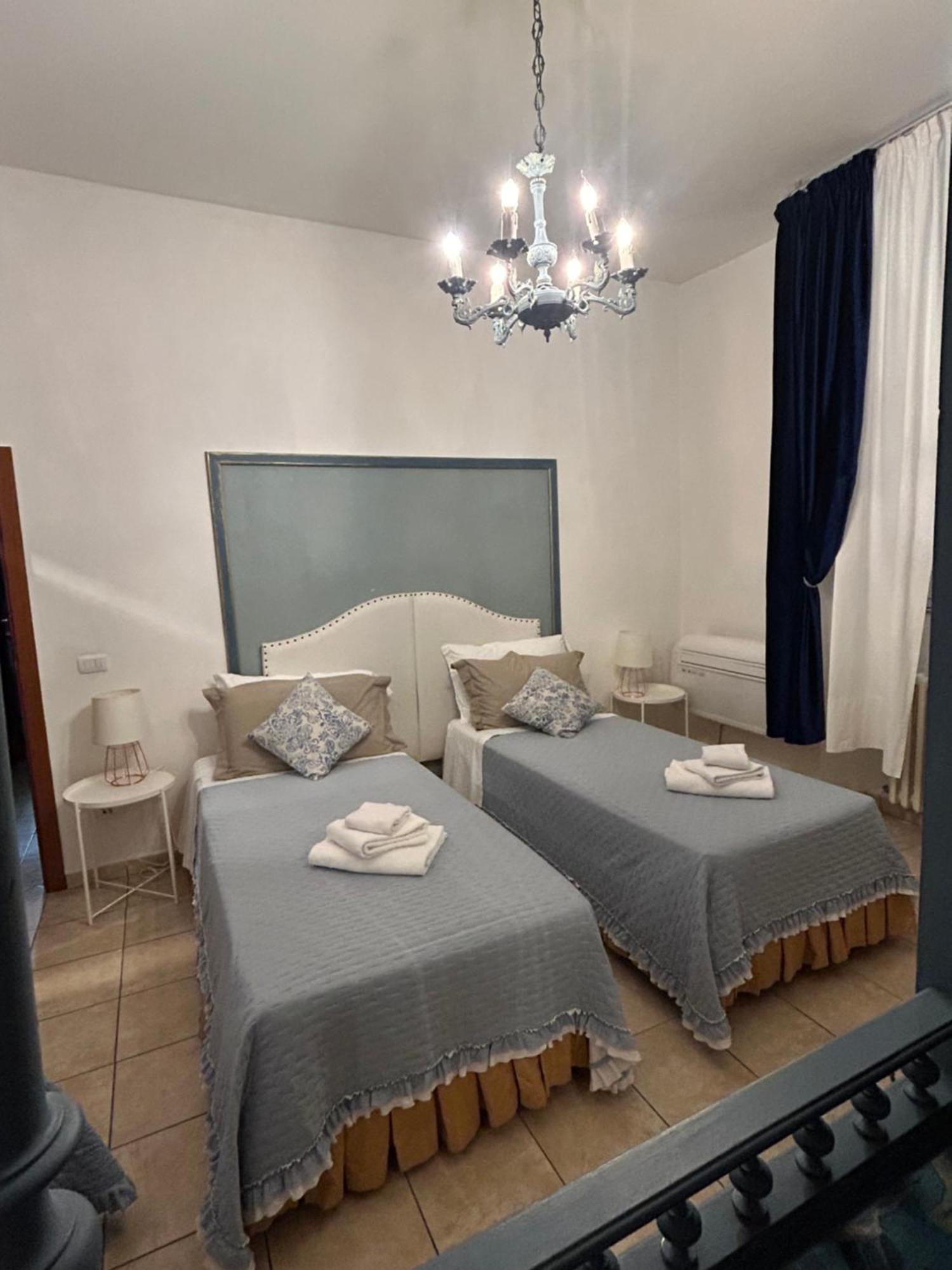 B&B Le Camere Di Livia Siena Luaran gambar
