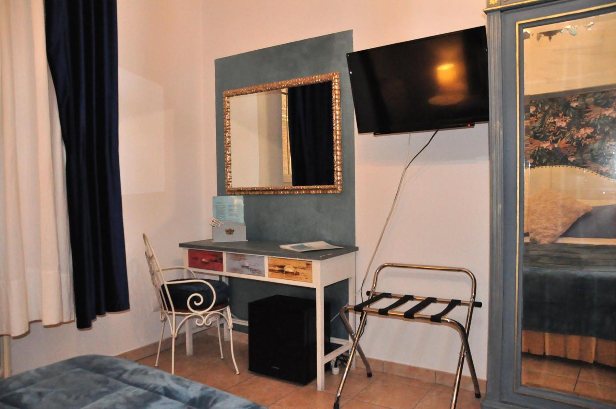 B&B Le Camere Di Livia Siena Luaran gambar